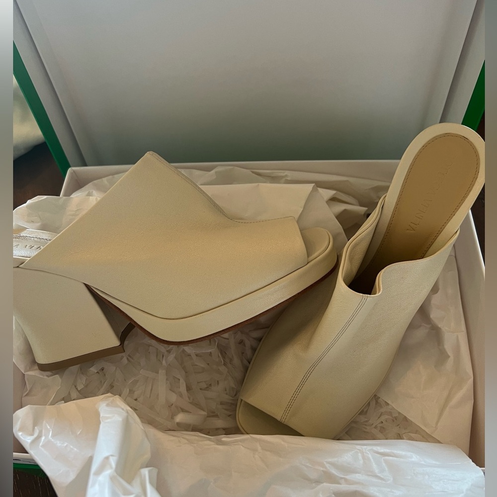 Bottega Veneta wedge heels brand new never worn in box with dust bag and all